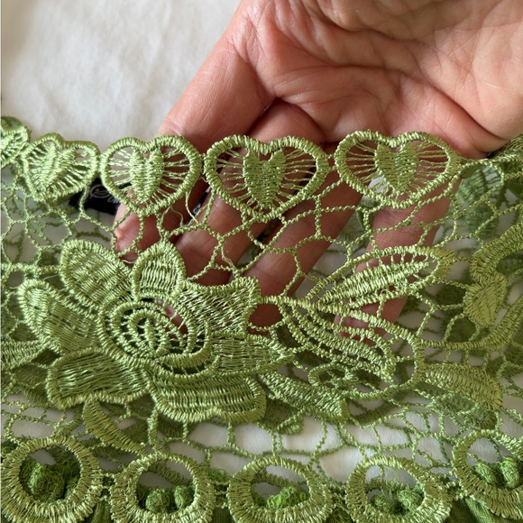 Simply Irresistible Vibrant Green Crochet Lace Trim Tank Top Size XL - Picture 8 of 10